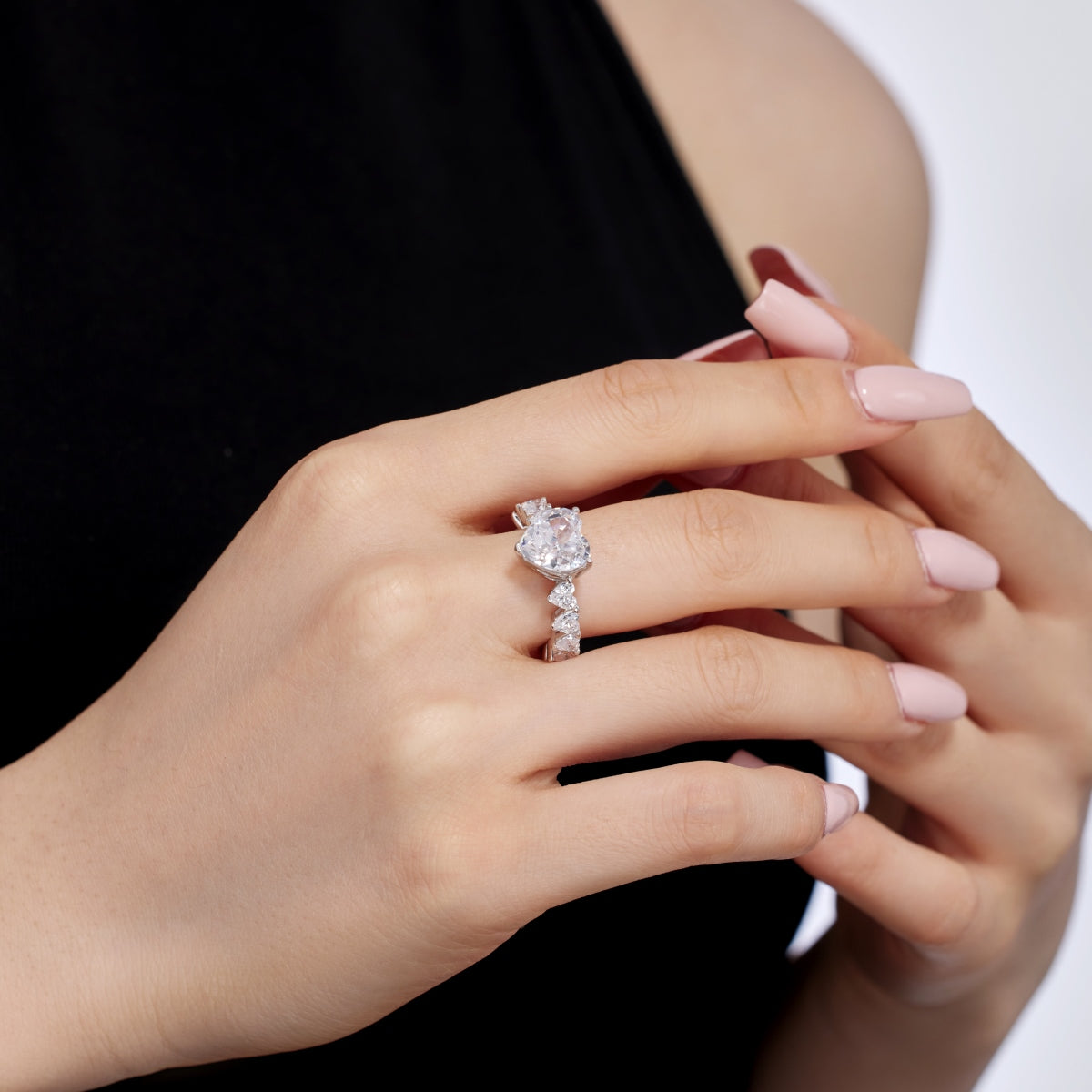 Amara Ring