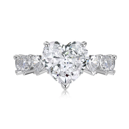 Amara Ring