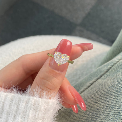 Amor Aurea Ring